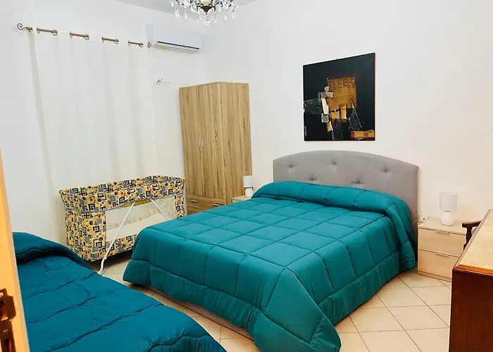 Holiday Home Castle Salemi - Casa Vacanze